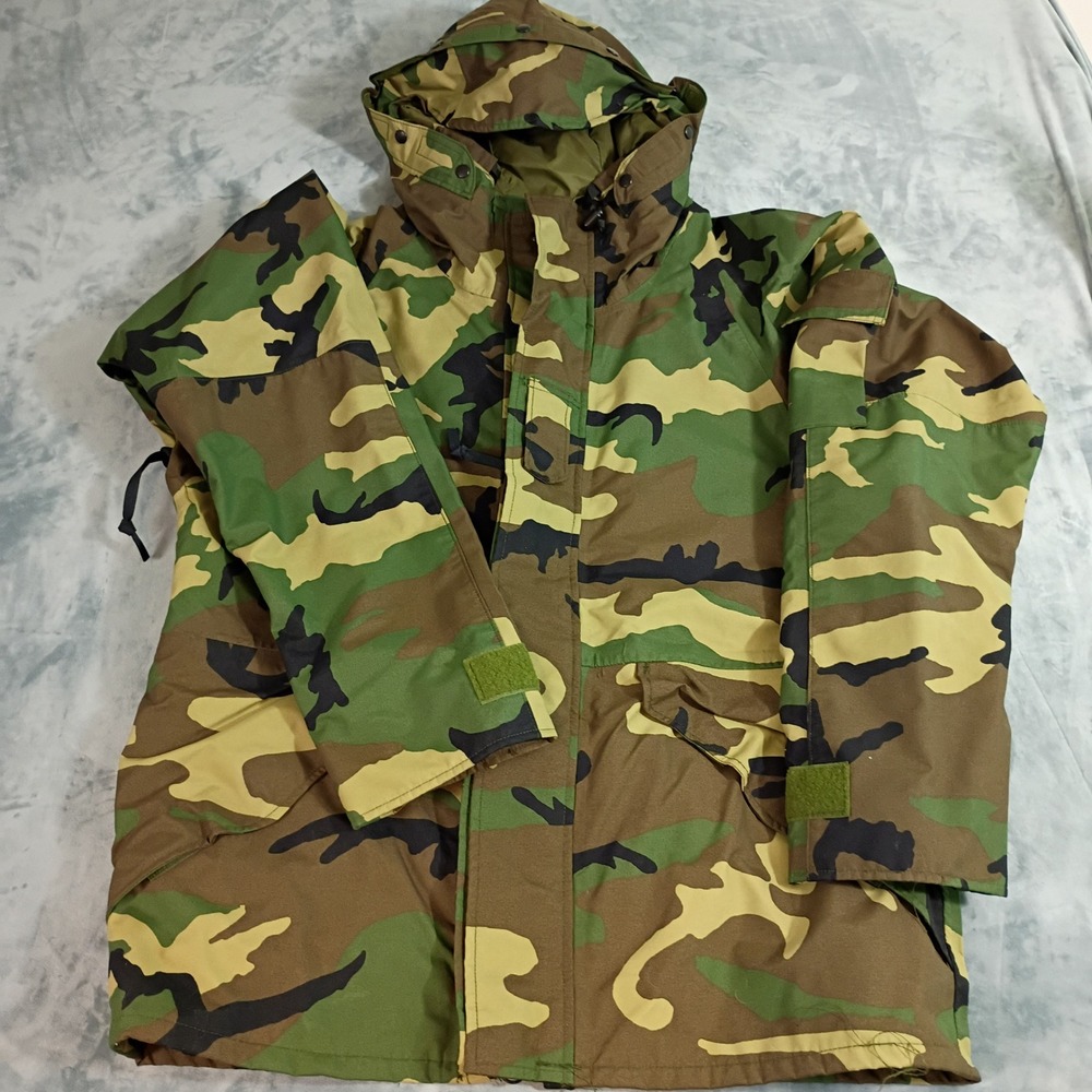 US Military Woodland Camo Cold Weather Parka Hooded Tactical Jacket Mens Medium